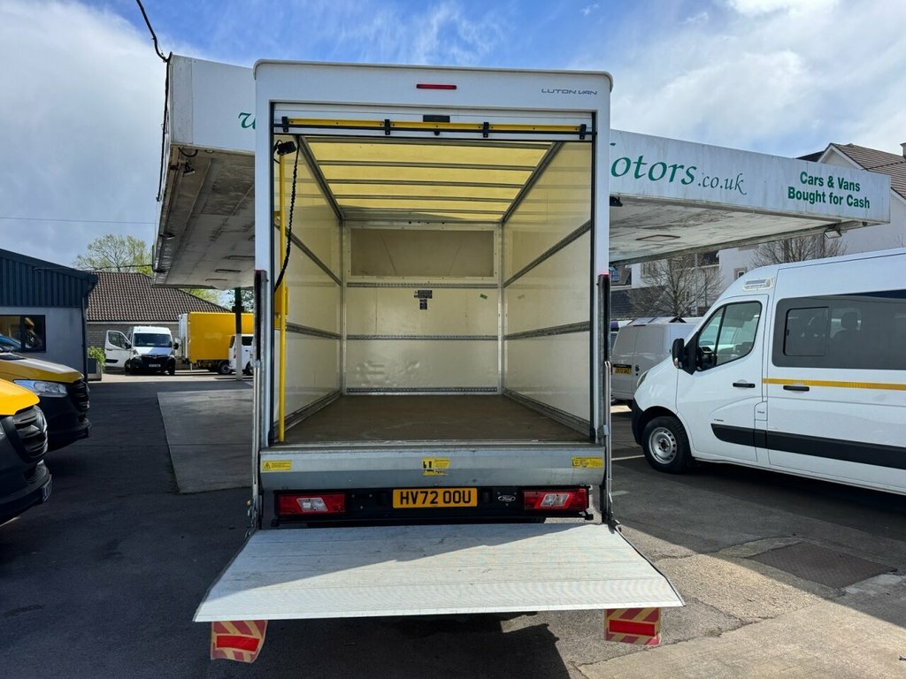 Ford Transit Custom 2L Leader HV72OOU White #5