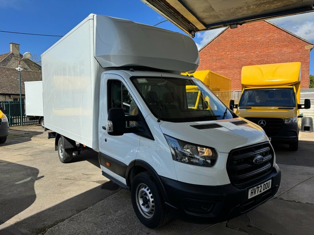 Ford Transit Custom 2L Leader White
