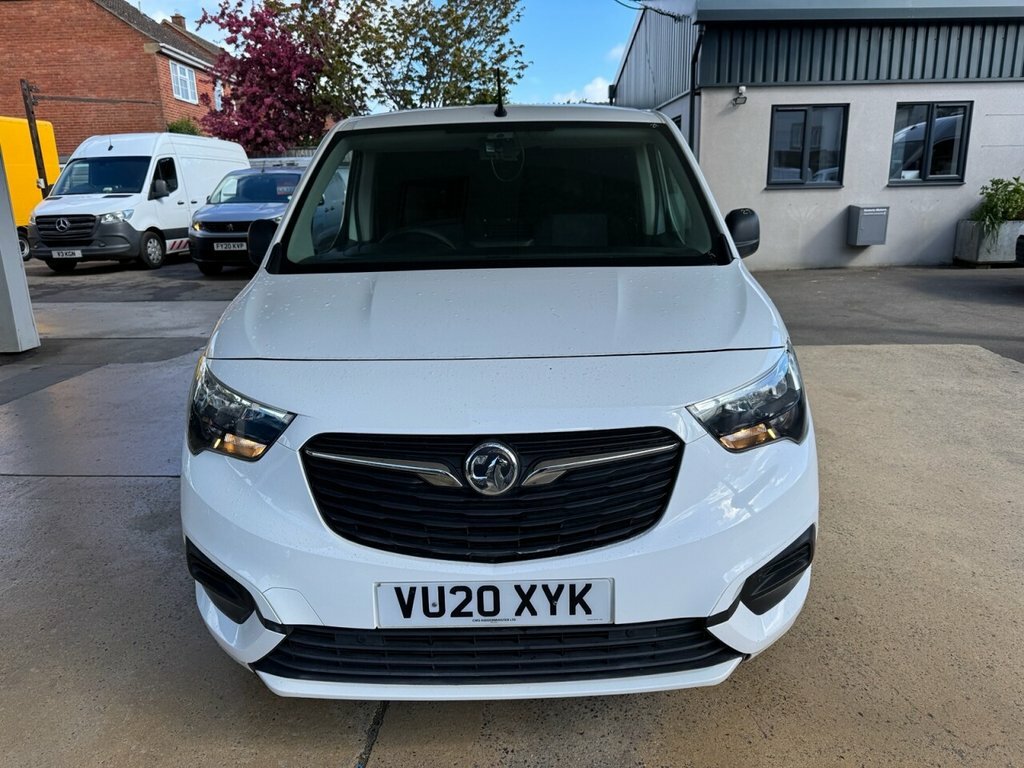 Vauxhall Combo 1.5L Sportive VU20XYK White #2
