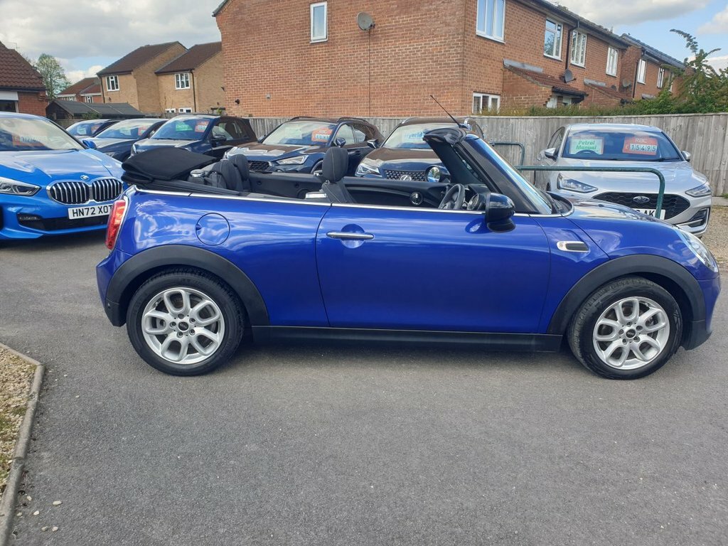 Mini Convertible 1.5L Cooper Classic HS19YMF Blue #5