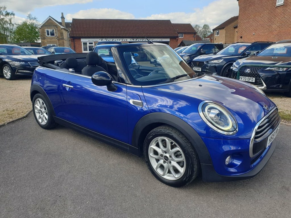 Mini Convertible 1.5L Cooper Classic Blue