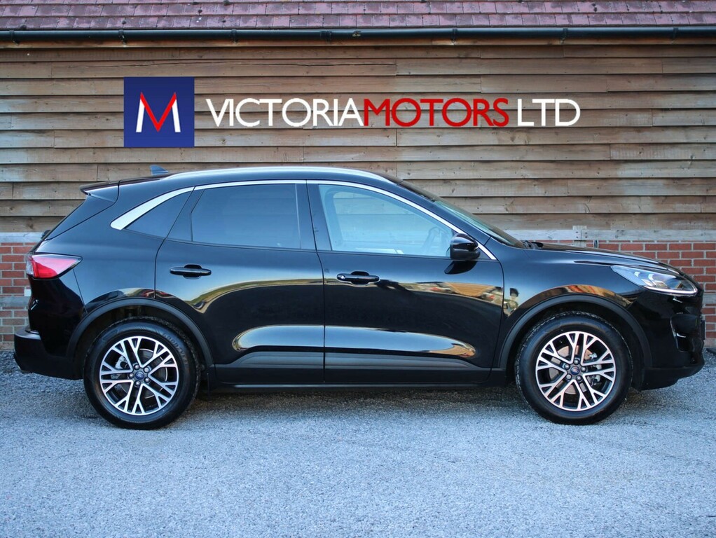 Ford Kuga 1.5 Titanium Edition Suv CF73OFE Black #4