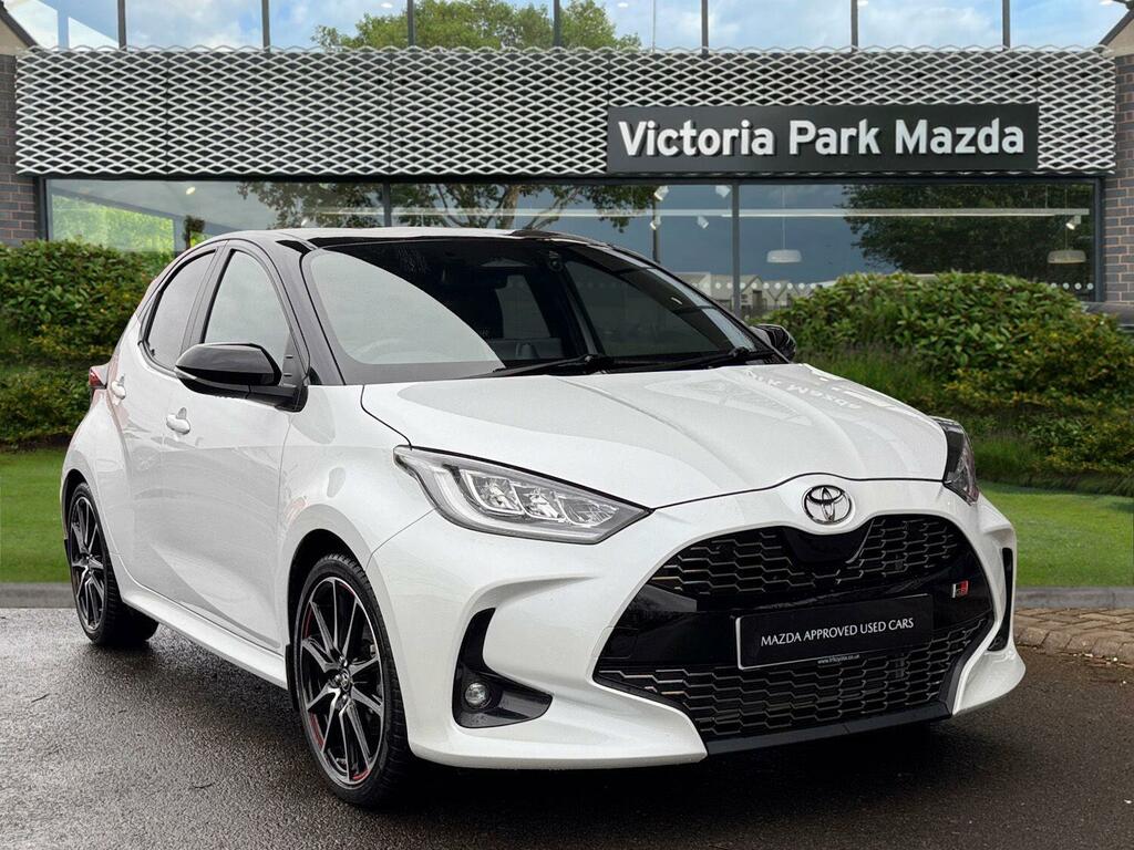 Toyota Yaris 1.5 Vvt-h Gr Sport E-cvt Euro 6 Ss White