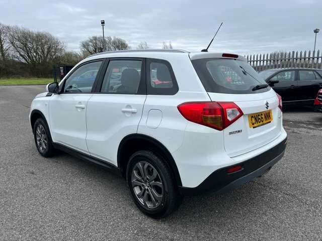 Suzuki Vitara Sz4 Suv CN66NNK White #6