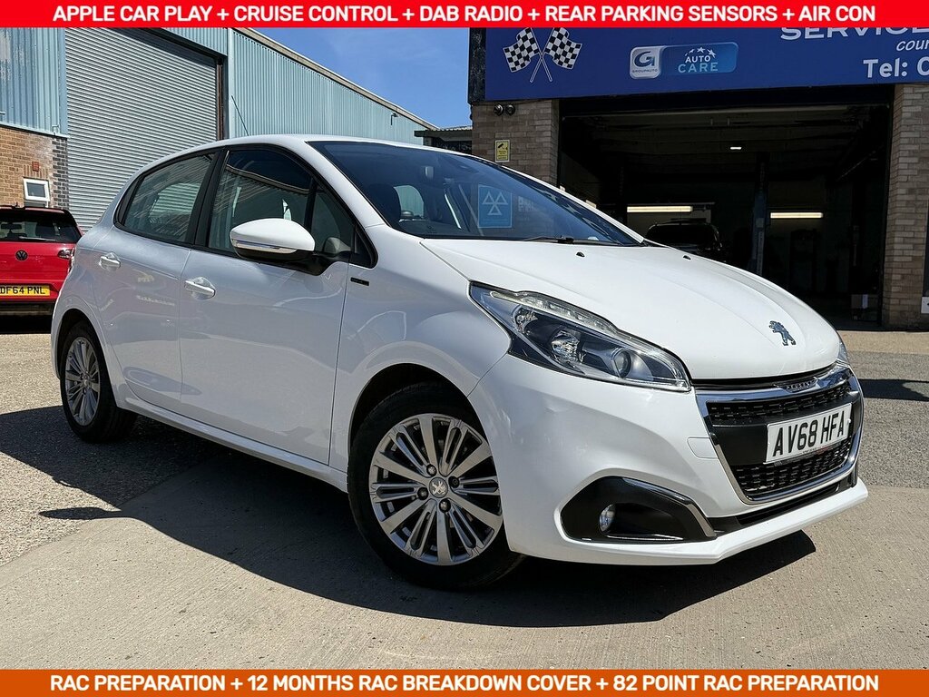 Peugeot 208 1.2 Puretech Signature U12151 Ulez White