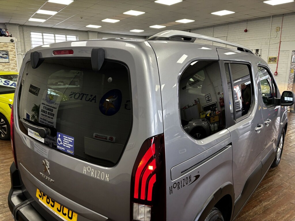 Peugeot Rifter Mpv Grey #9