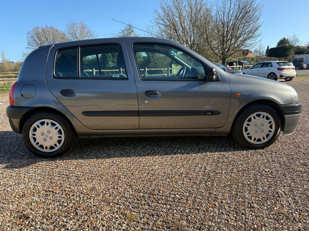 Renault Clio Rt Blue #22
