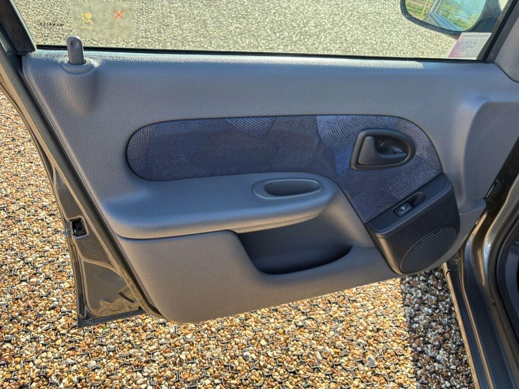 Renault Clio Rt Blue #34
