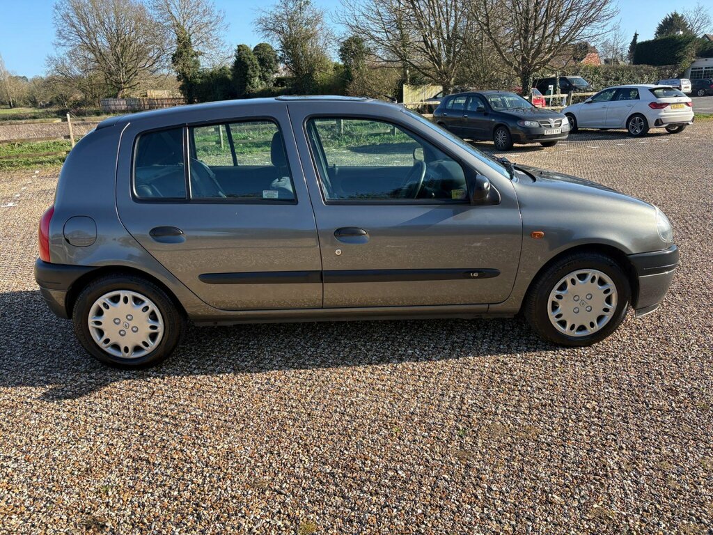 Renault Clio Rt Blue #7