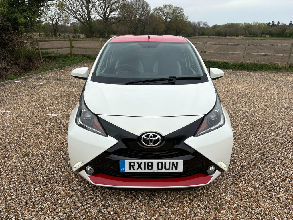 Toyota Aygo 1.0 Vvt-i X-press Euro 6 RX18OUN White #2