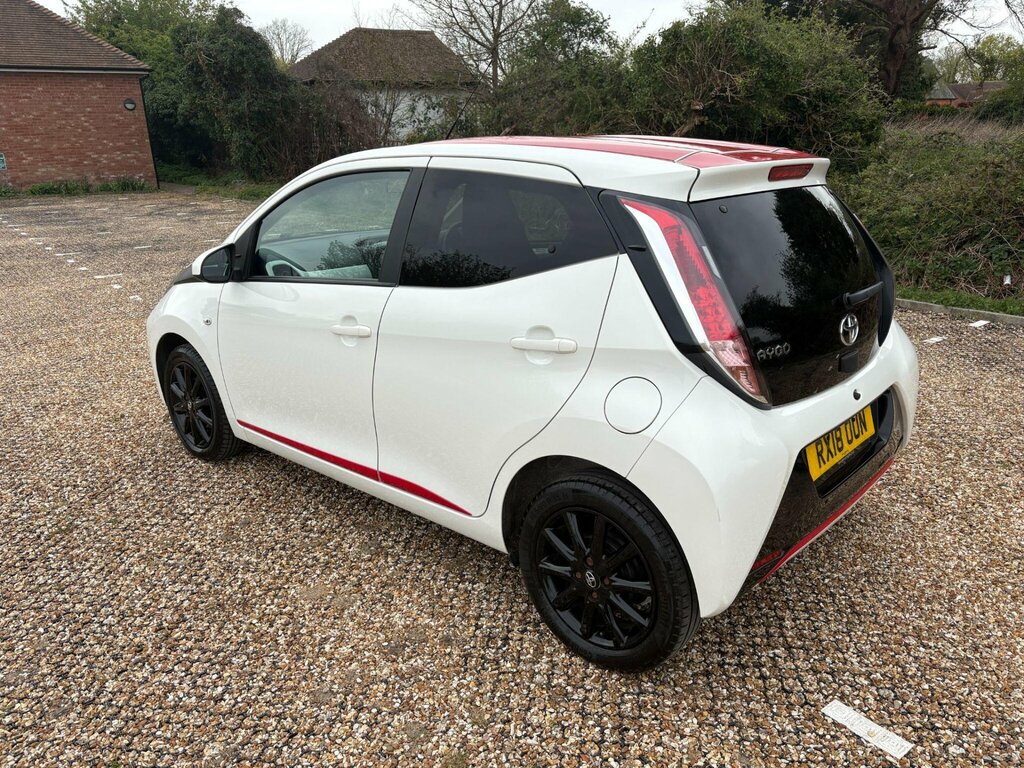 Toyota Aygo 1.0 Vvt-i X-press Euro 6 RX18OUN White #5