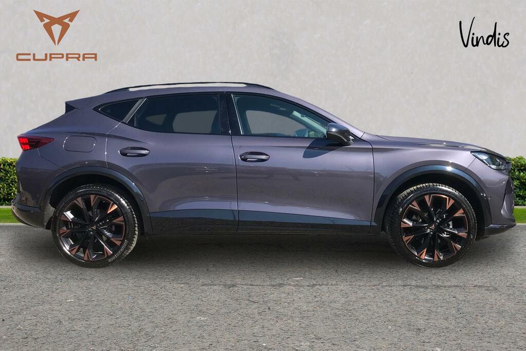 Cupra Formentor Cupra Formentor Estate 1.5 Etsi 150 V3 Dsg KT75HLK Purple #6