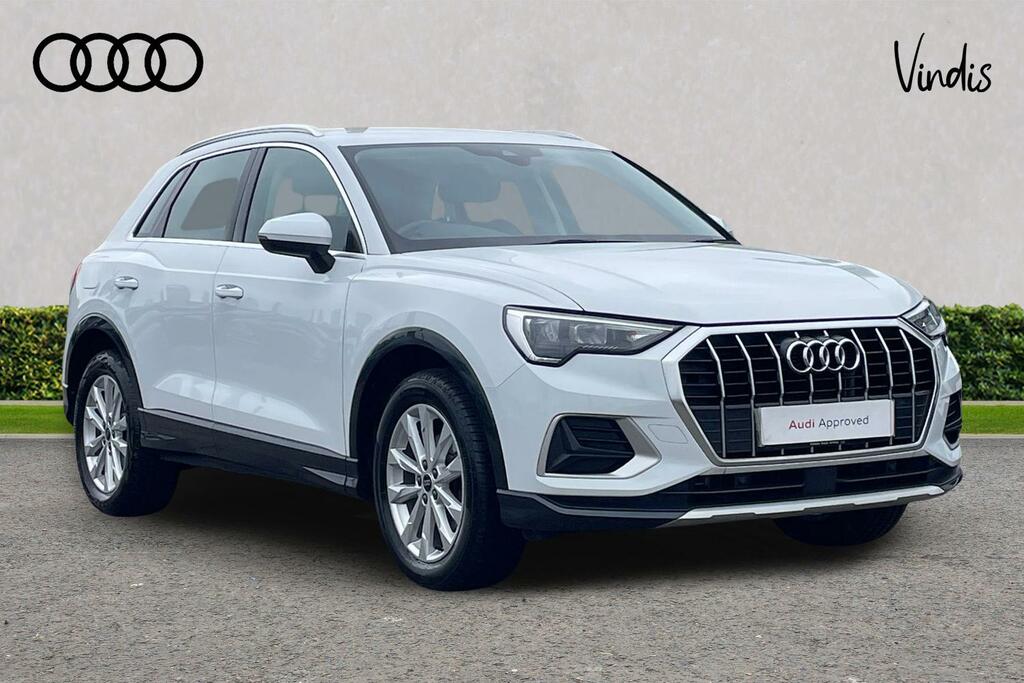 Audi Q3 Audi Q3 Sport 35 Tfsi 150 Ps 6-Speed White