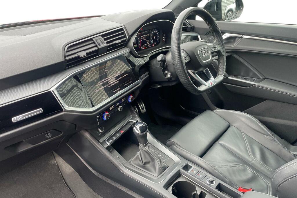 Audi Q3 Audi Q3 Black Edition 35 Tfsi 150 Ps S Tronic AO73RKF Black #2