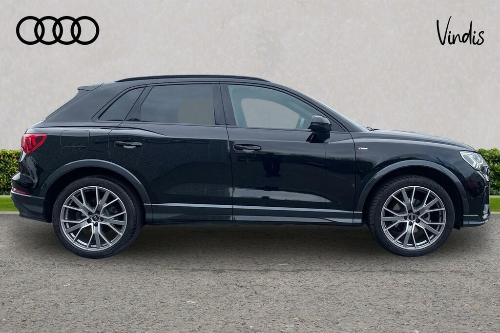 Audi Q3 Audi Q3 Black Edition 35 Tfsi 150 Ps S Tronic AO73RKF Black #4