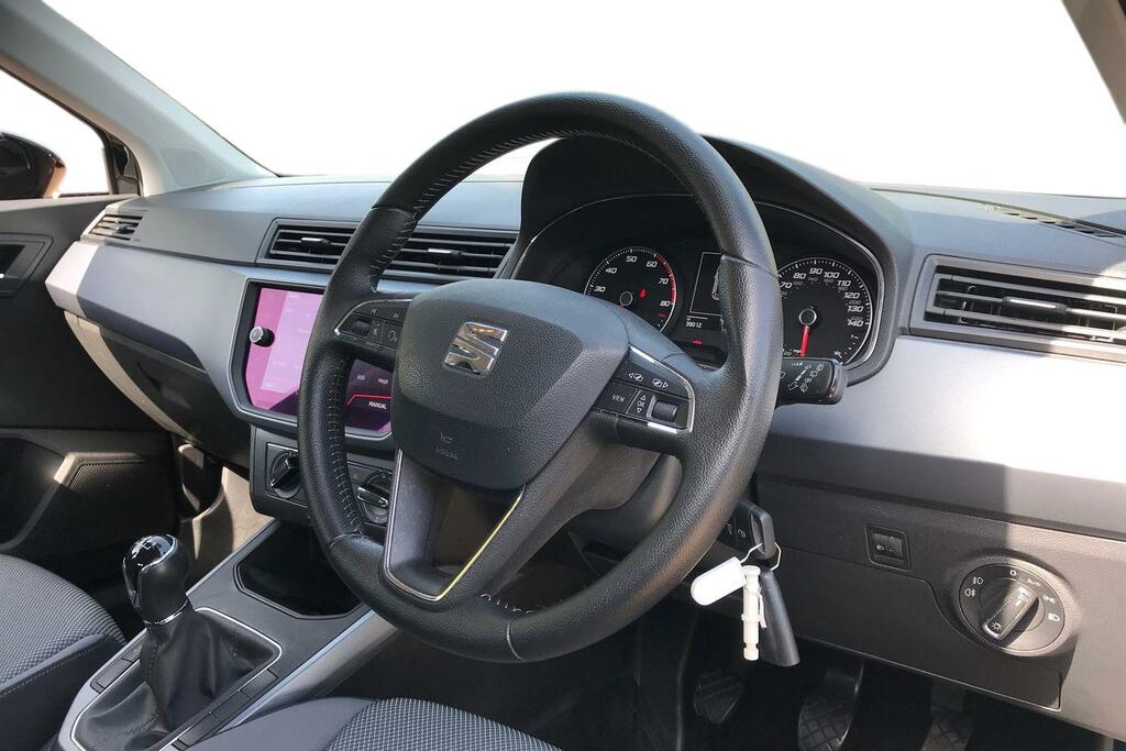 Seat Arona Seat Arona Se Technology 1.0 Tsi 95 Ps 5-Speed Man KF18NDV Black #6