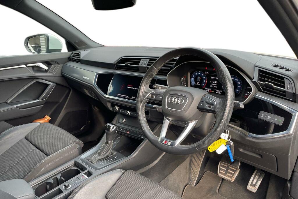 Audi Q3 Audi Q3 S Line 35 Tfsi 150 Ps S Tronic SL21HKU White #6