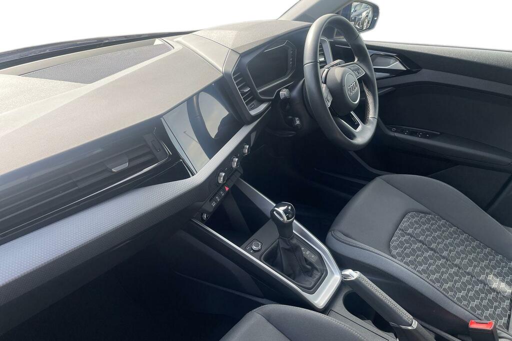 Audi A1 Audi A1 Sportback Sport 30 Tfsi 116 Ps S Tronic KJ24OZK Blue #2