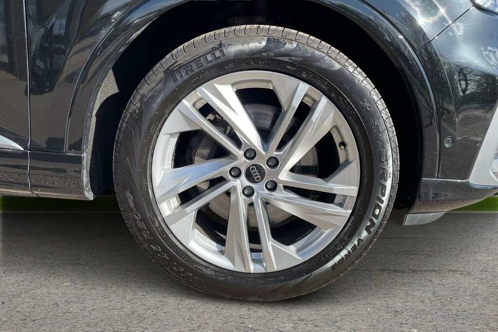 Audi Q7 Audi Q7 My23.5 S Line 45 Tdi Quattro 231 Ps Tiptro AK24HDV Black #5