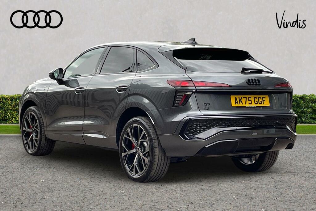 Audi Q3 Audi Q3 Sportback Launch Edition Plus E-hybrid 272 AK75GGF Grey #3