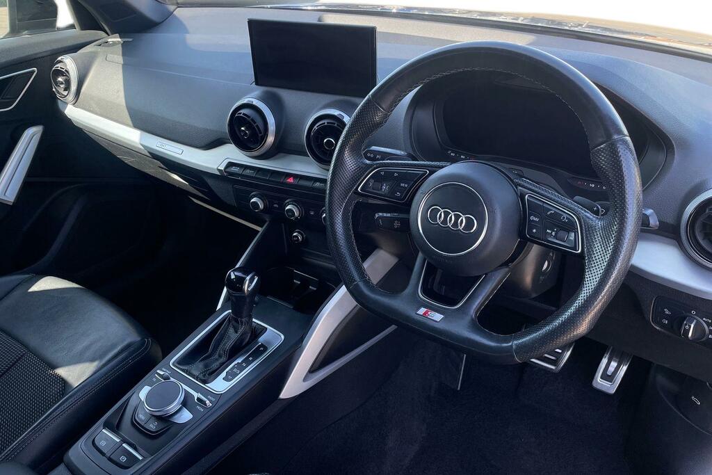 Audi Q2 Audi Q2 Black Edition 35 Tfsi 150 Ps S Tronic EO21NHG Black #6