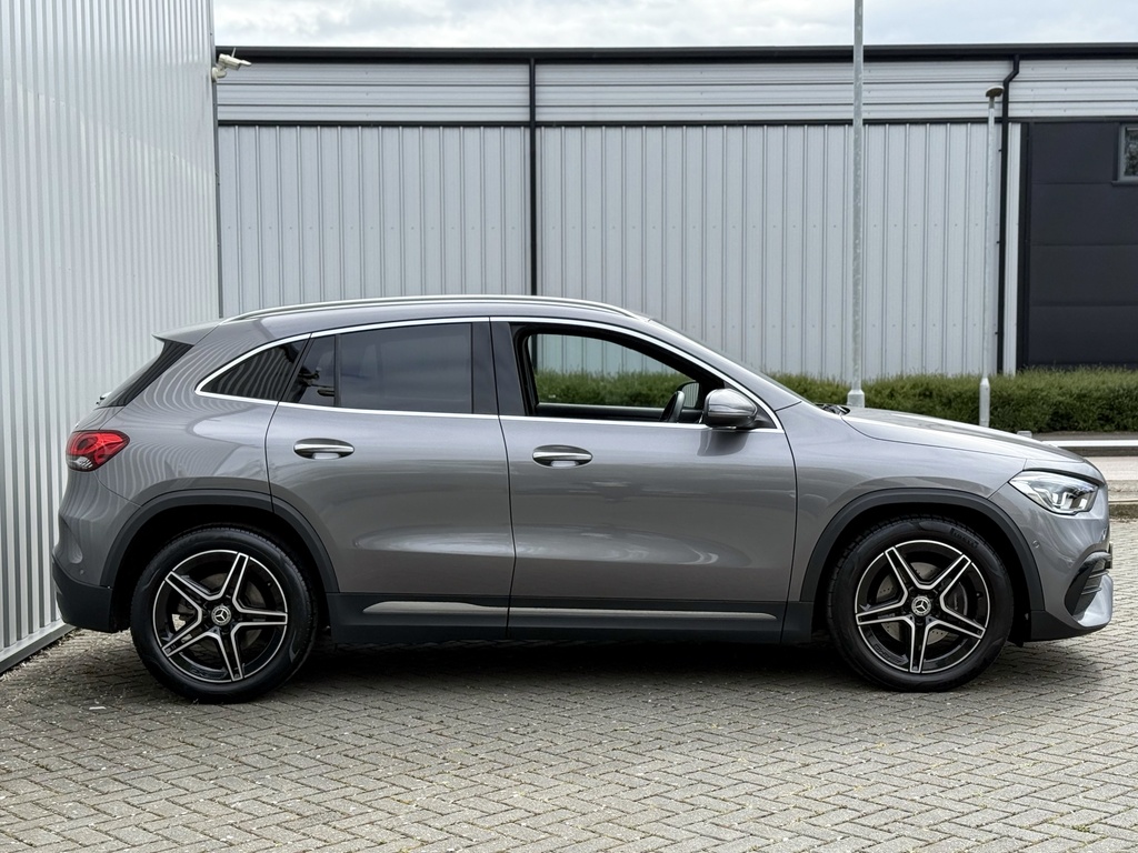 Mercedes-Benz GLA Class Mercedes-benz Gla 220 Amg Line Prem D 4M A KW23TYO Grey #3