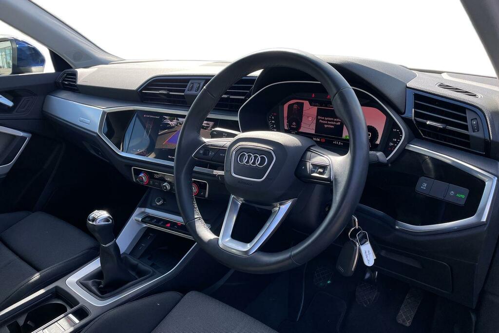 Audi Q3 Audi Q3 Sport 35 Tfsi 150 Ps 6-Speed Blue #6