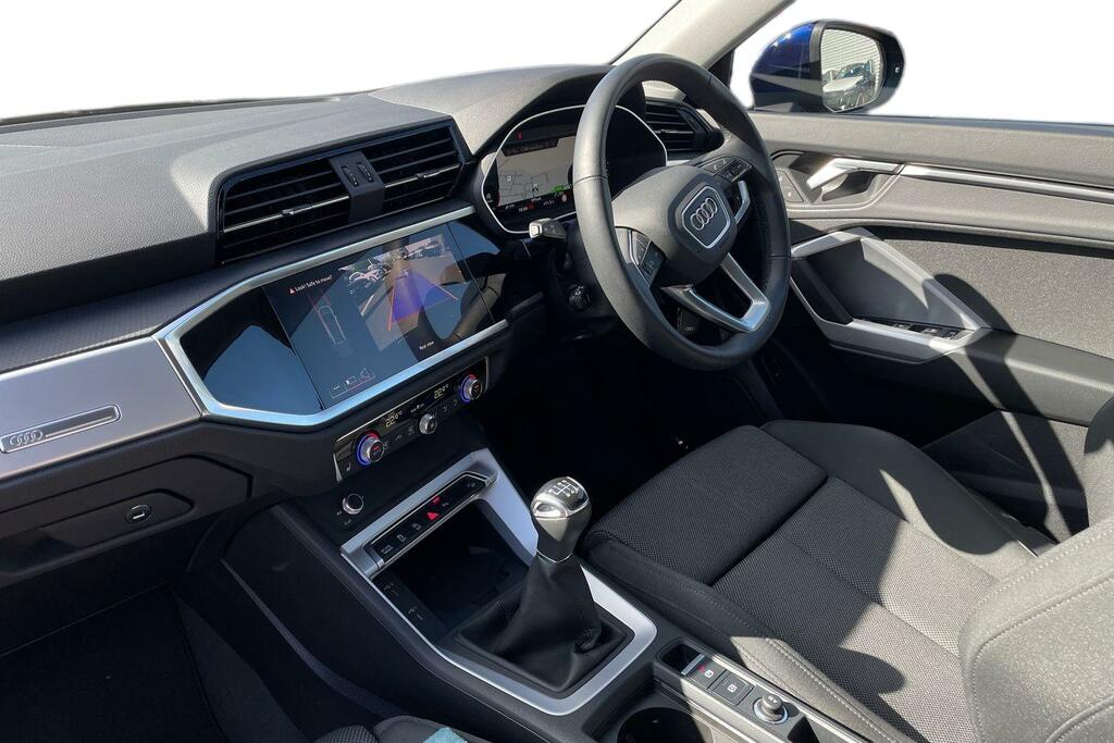 Audi Q3 Audi Q3 Sport 35 Tfsi 150 Ps 6-Speed Blue #2