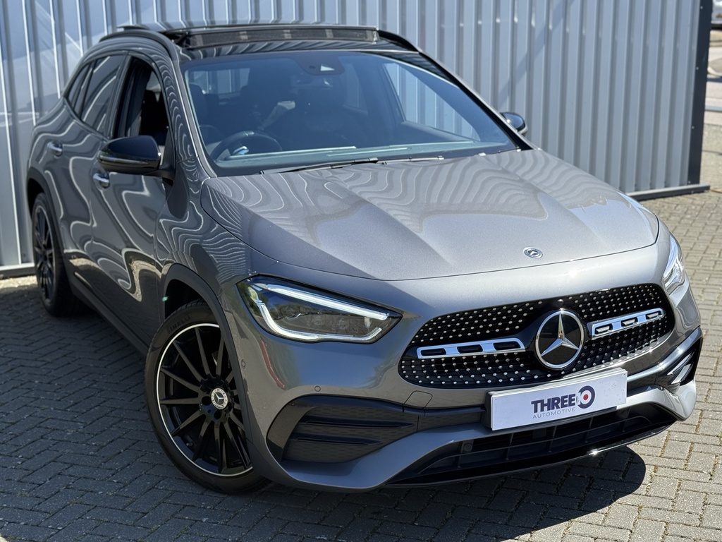 Mercedes-Benz GLA Class Mercedes-benz Gla 200 Amg Lne Prem Ngt Ed A LN72NNH Grey #2