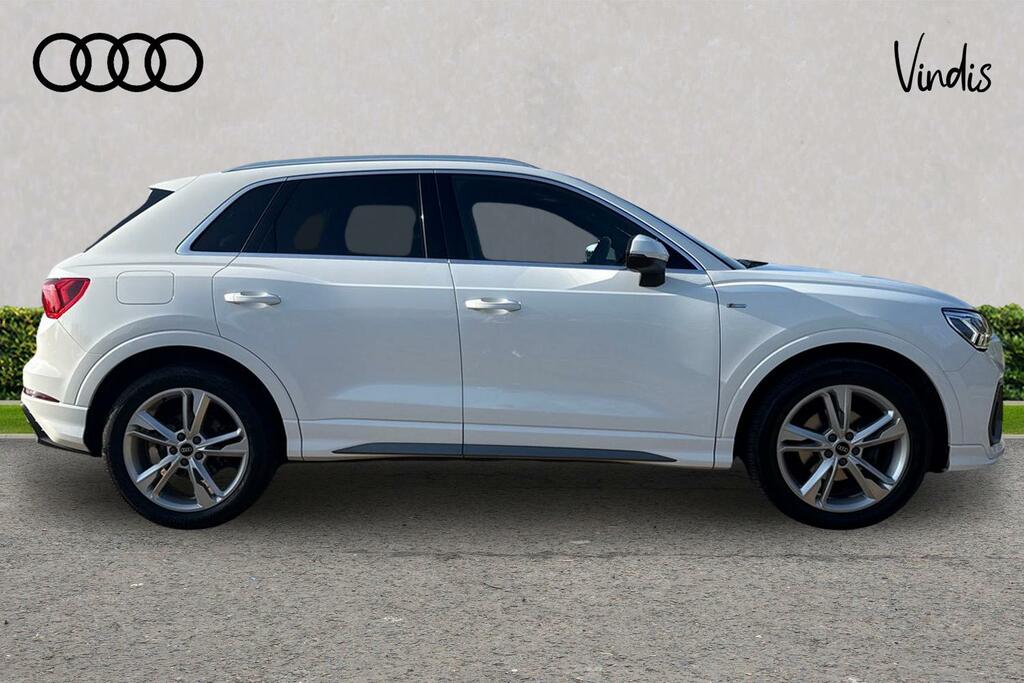 Audi Q3 Audi Q3 S Line 35 Tfsi 150 Ps S Tronic LO70WJL White #4