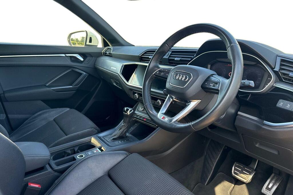 Audi Q3 Audi Q3 S Line 35 Tfsi 150 Ps S Tronic LO70WJL White #6