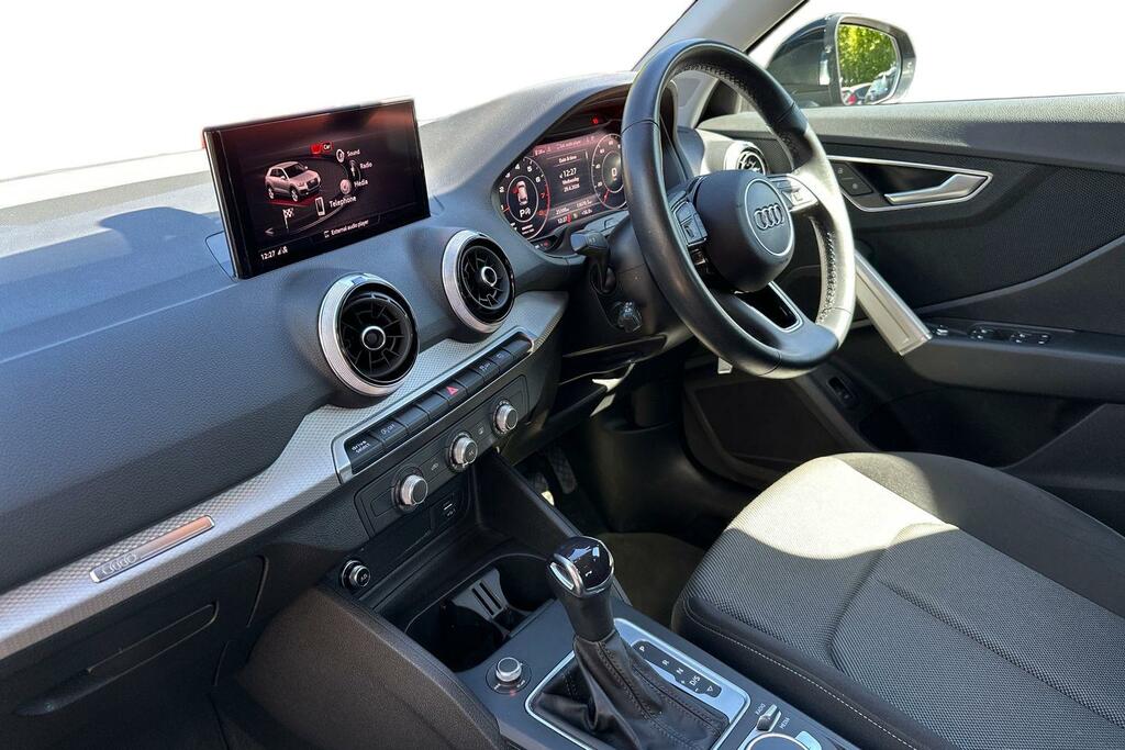 Audi Q2 Audi Q2 Sport 35 Tfsi 150 Ps S Tronic PJ71CGX Black #2