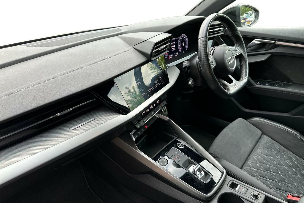 Audi A3 Audi A3 Sportback Edition 1 35 Tfsi 150 Ps S Troni BD22CWF Grey #2