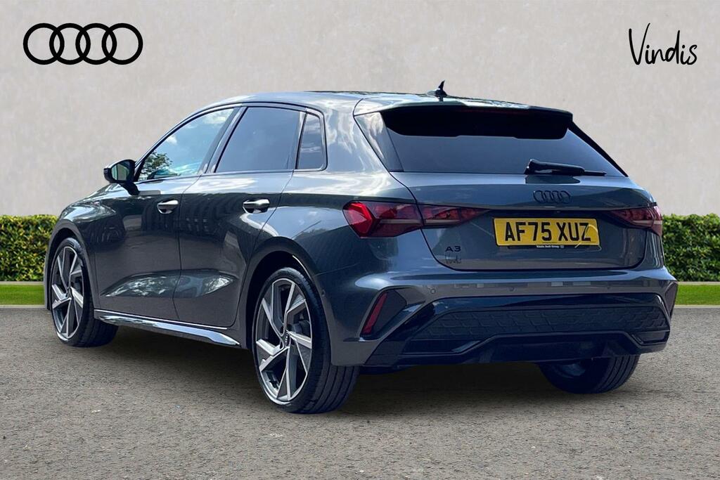 Audi A3 Audi A3 Sportback Black Edition Tfsi 150 Ps S Tron AF75XUZ Grey #3