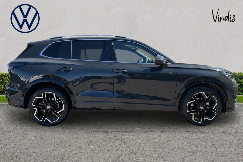 Volkswagen Tiguan Volkswagen Tiguan R-line 1.5 Etsi 150 Ps 7-Speed D KM75UMZ Grey #4