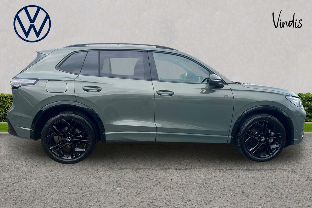Volkswagen Tiguan Volkswagen Tiguan Estate 2.0 Tdi R-line KP75BCO Green #4