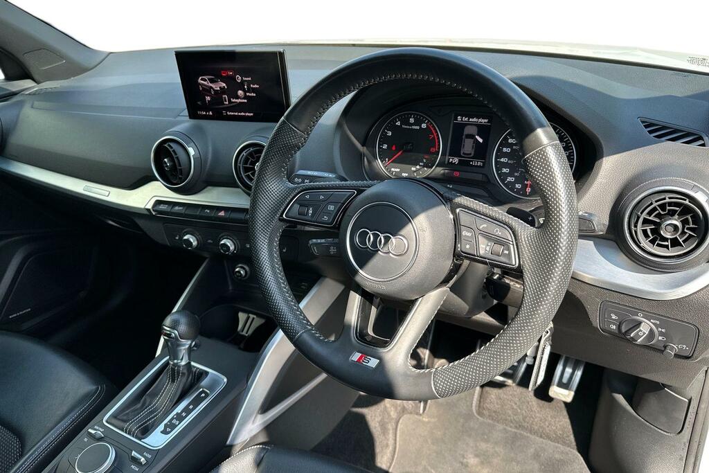 Audi Q2 Audi Q2 S Line 1.4 Tfsi Cylinder On Demand 150 Ps AF67ZPW White #6