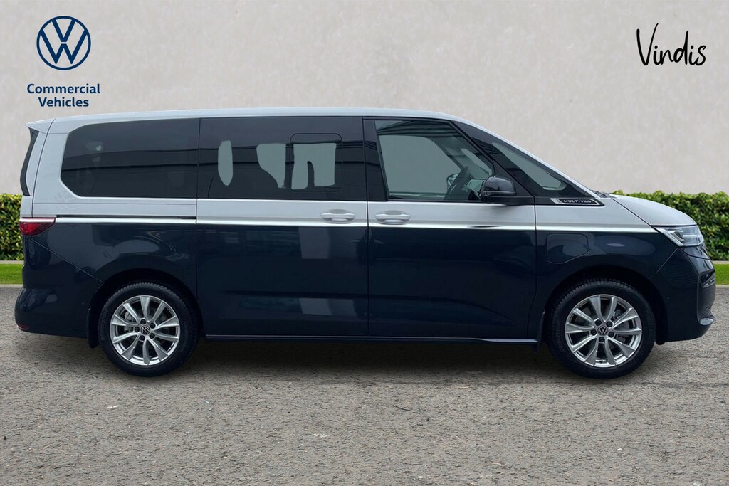 Volkswagen Multivan Volkswagen Multivan Estate 1.5 Tsi Ehybrid Style 5 KS75YWR White #4