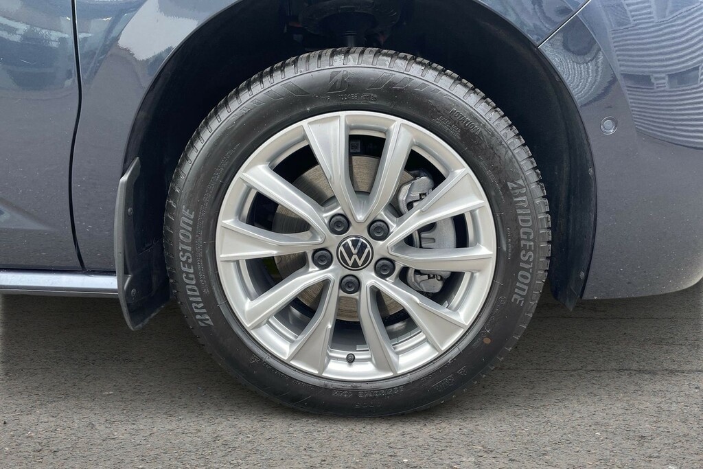 Volkswagen Multivan Volkswagen Multivan Estate 1.5 Tsi Ehybrid Style 5 KS75YWR White #5