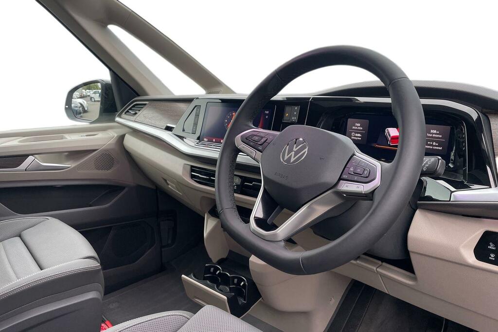 Volkswagen Multivan Volkswagen Multivan Estate 1.5 Tsi Ehybrid Style 5 KS75YWR White #6