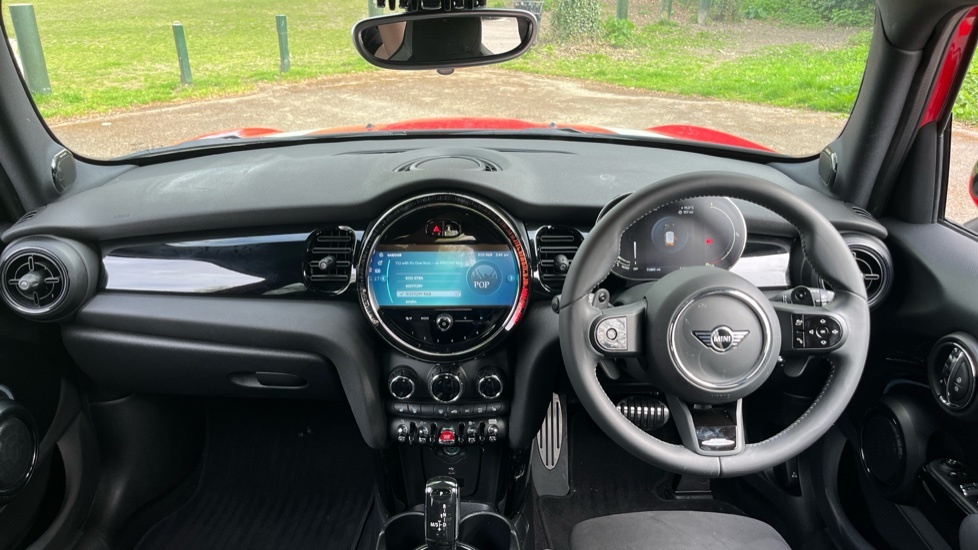 Mini Hatch 5-Door Hatch Cooper S Sport SR73JYV Red #4
