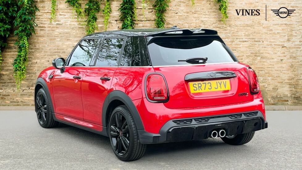 Mini Hatch 5-Door Hatch Cooper S Sport SR73JYV Red #2