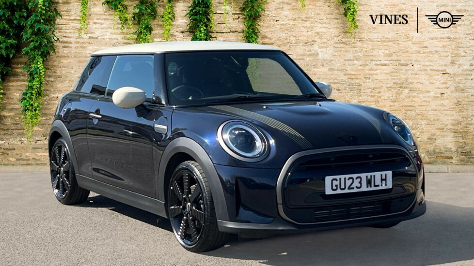 Mini Hatch 3-Door Hatch Cooper Resolute Edition Black