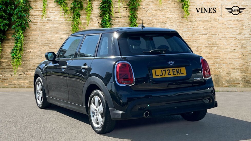 Mini Hatch 5-Door Hatch Cooper Classic LJ72EKL Black #2