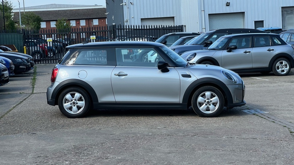 Mini Hatch 3-Door Hatch Cooper Classic DS73VOH Silver #3