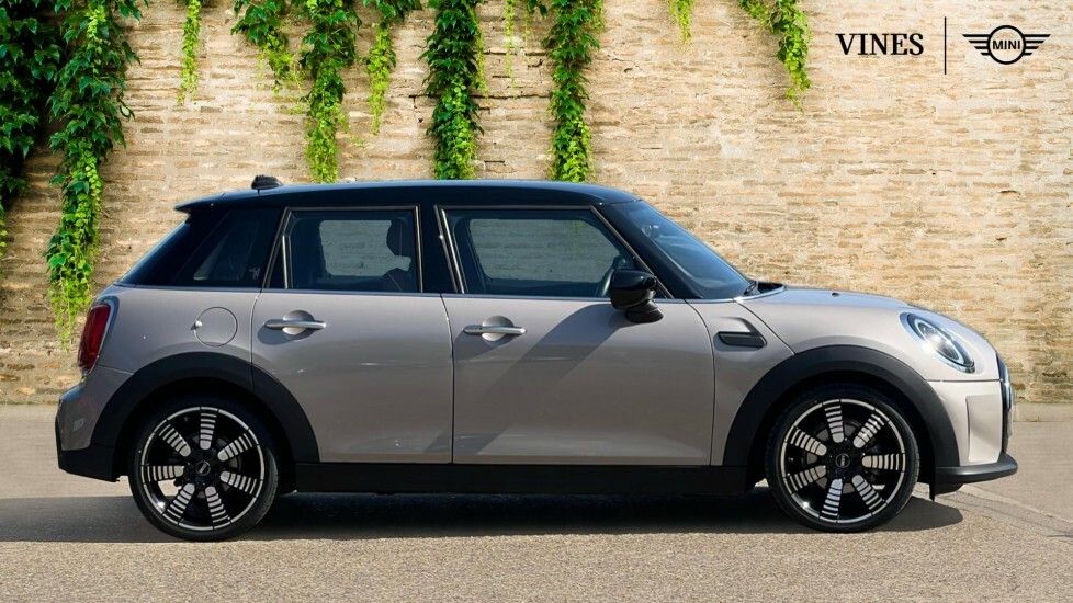 Mini Hatch 5-Door Hatch Cooper Exclusive Grey #3