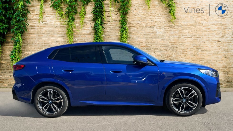BMW iX2 Ix2 Xdrive30 M Sport GY25YCZ #3