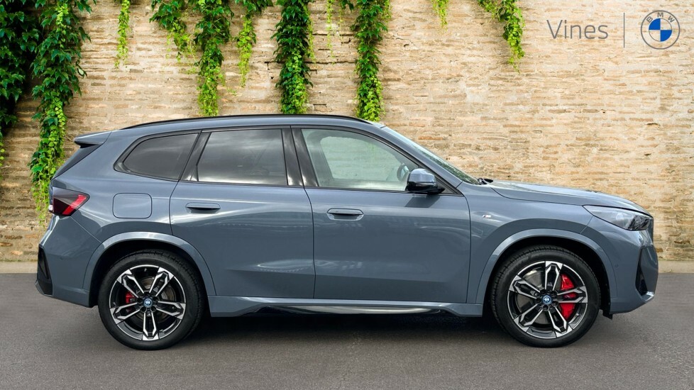 BMW iX1 Ix1 Edrive20 M Sport HV75VXH  #3
