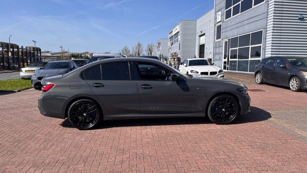 BMW 3 Series 330E Xdrive M Sport Pro Edition HT21JGO #3