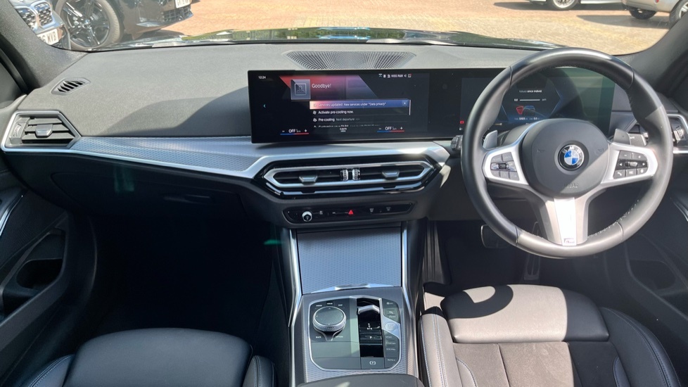 BMW 3 Series 320I M Sport Saloon YH24VRZ #4